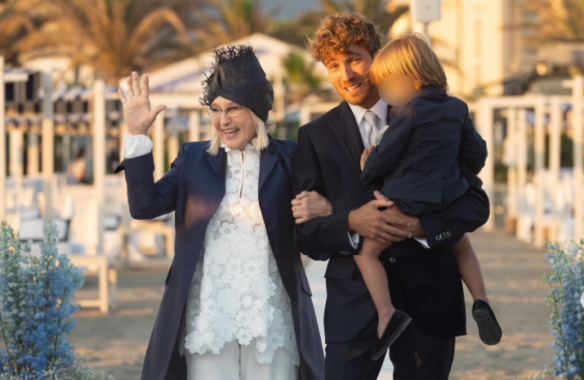 Eleonora Giorgi a Forte dei Marmi in occasione del matrimonio del figlio, Paolo Ciavarro