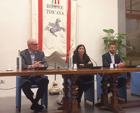 La presentazione del progetto, al centro l'assessora Monni