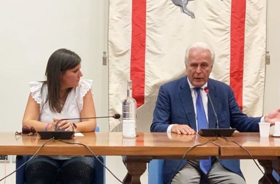 Da sinistra l'assessora Nardini e il presidente Eugenio Giani