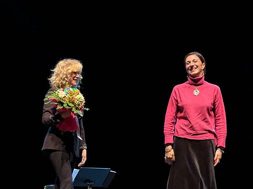 Nancy Brilli e Cristina Manetti sul palco del Teatro Era