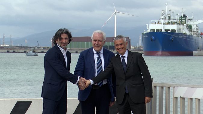 Da sinistra: Elio Ruggeri, ad Snam Fsru Italia, il presidente della Regione Eugenio Giani e Massimo Derchi, managing director Snam Rete gas