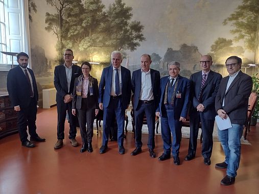 L'incontro fra il presidente Giani, al centro, e i rappresentanti di Metinvest-Danieli