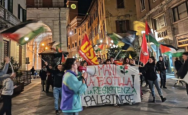 Il corteo a Pisa