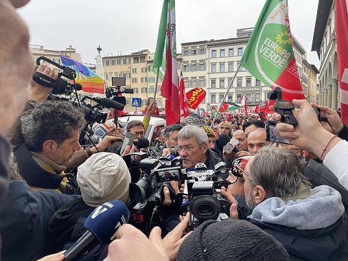 Maurizio Landini alla manifestazione di Firenze