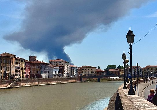 La nube visibile da Livorno