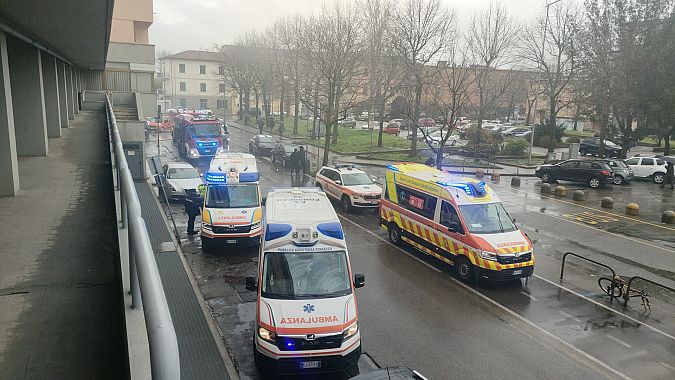 I soccorritori, &egrave; stato attivato il dispositivo di maxiemergenza