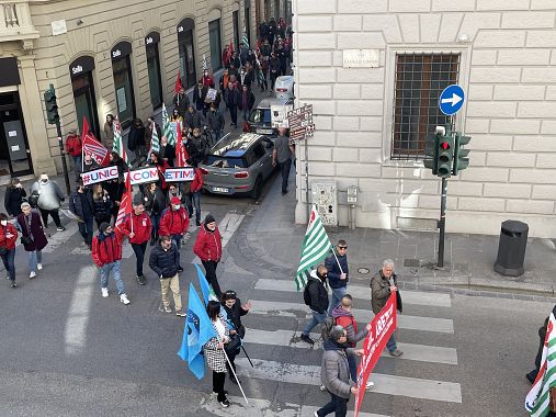 Lavoratori Tim in corteo