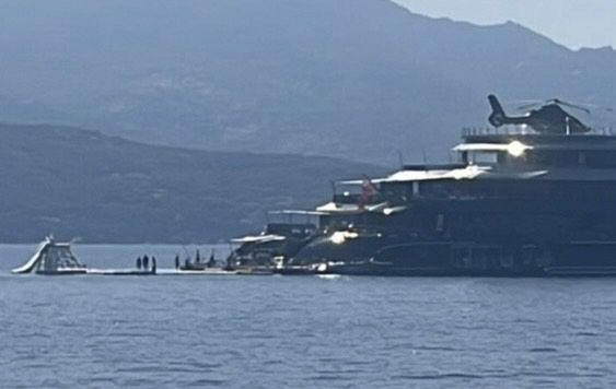 Lo yacht gioiello Luminance all'Elba