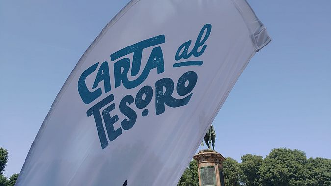 Il vessilo della Carta al tesoro