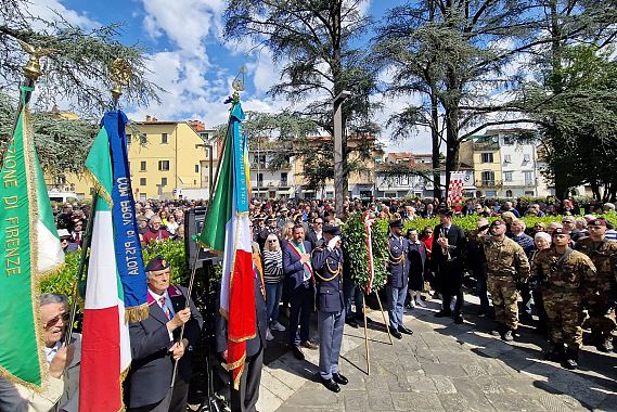 La cerimonia a Pistoia